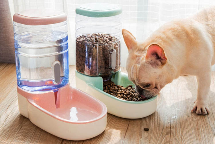 Дозаторы сухого корма